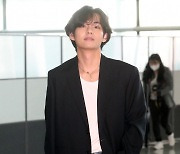 BTS 뷔 '감탄사 유발하는 멋짐'[★포토]