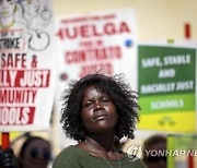 CORRECTION Oakland Teachers Strike