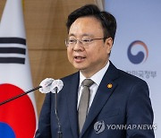 [일문일답] "의료공백 용납 못 해…단체행동 시 법 따라 조치할 것"