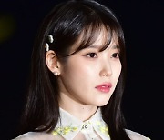 [TEN 포토] 아이유 '예쁘다는 말로는 부족해!'