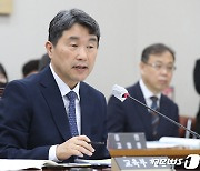 이주호 "학자금 무이자 대출법, 근본 취지와 맞지 않아"