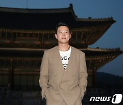 이서진, 오랜만에 외출