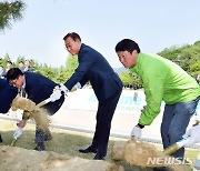 김준 SK이노 부회장, "환경과학기술원이 SK 40년 성장 이끌어"