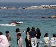 강릉은 한여름…시원한 바닷바람이 최고