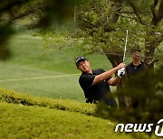 이대호 '조선의 4번 타자, 골프채를 잡다'