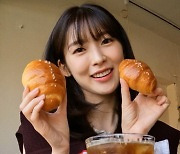 오마이걸 아린 ‘아린이날’ 맞아 핫플 탐방