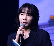 [포토] 뮤지, ‘유나이트’ 쇼케이스 진행 맡아