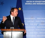 BOSNIA EU DIPLOMACY