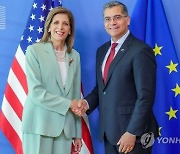 EU COMMISSIONER STELLA KYRIAKIDES MEETS US SECRETARY XAVIER BECE