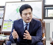 구청장직 상실 김태우 "조국이 유죄면, 나는 무죄"