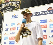 서울 SK, '라이언 킹' 오세근 품었다 … 3년 7억 5천만원에 계약