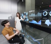 OLED 넘어 iLED까지 초격차 세대교체 발판… 삼성·LG "환영"