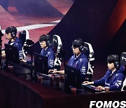 [포토] MSI 최종 결승 노리는 T1