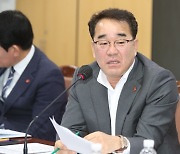 "왜 학부모가 통학버스 계약? 학교가 직접 해야"