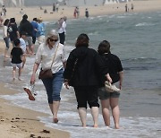 다음달 1일 해운대·송정 임시개장...제주는 야간 조기 개장 검토중