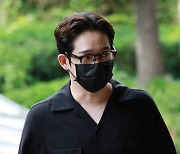 남태현-서민재, 필로폰 투약 혐의 영장심사 출석