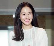 '마당이 있는 집' 김태희, 13년만에 예능 출연…'문명특급' 선택