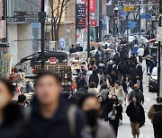 중국인 여행객 떼로 몰려온다… 월간 입국 3년2개월 만에 10만 돌파