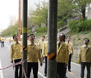 성남시, ‘장마철’ 앞둔 분당 탄천 17개 교량 보강공사