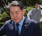 돈봉투·코인 의혹 이어 ‘불법 땅거래’... 민주 김경협 의원직 상실형