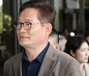 檢 '민주당 돈봉투' 수수 현역의원 상당수 특정…돈봉투 받는 의원들도 조사한다