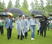 순천 찾은 김진표 국회의장 "정원, 여름 휴가지로 최적"