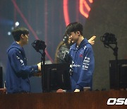 T1, 中 징동에 뼈아픈 2-3 역전패…패자 결승 추락(종합) [MSI]