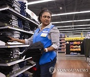 USA ECONOMY WALMART