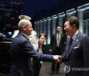 韓獨, 군사비밀정보보호협정 체결 예고… '반도체' 양국 협력 강화(종합)