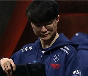 LCK 양대산맥, 중국에 무너졌다…T1, MSI 준결승서 BLG에 패배