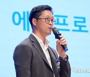 韓 배터리 소재 '초격차 전략'…에코프로·LG화학 "증설 확대"