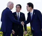 [사설] 한·미·일 2분 회담, ‘중국 실종’ 더 뚜렷해진 윤석열 외교