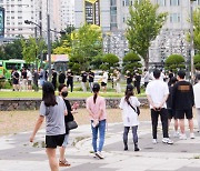 비정규직은 코로나 걸려도 출근 강요·무급휴가 '차별' [직장갑질119]