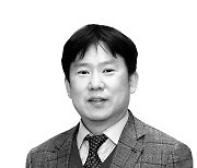 [전문기자 칼럼]  한국은행과 두 개의 '독립'