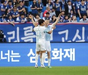 K리그1 울산, 꼴찌 수원에 3-2 진땀승…'6연승 선두 굳히기'