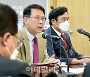 "네이버도 언론"…與윤두현, 언론중재법 개정안 대표발의