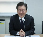 이재명 "민주당, 정치 개혁·혁신 본격적으로 할 때"