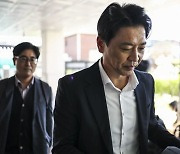 '천공 의혹' 부승찬 전 국방부 대변인 책, 판매금지 가처분 기각