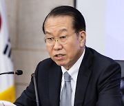 Minister urges NK leader to curb nuclear ambitions, return to dialogue