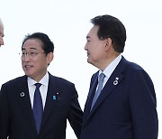 Leaders of Korea, U.S., Japan agree to upgrade trilateral cooperation