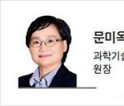 [리더스칼럼] 과기정통부 장관의 깃발