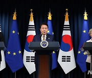 EU지도부 "우크라 전쟁, 韓-EU 협력 필수…EU 칩스법, 韓 반도체 투자 기회"