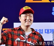 [ST포토] 이준혁, '작은 이준혁 파이팅!'