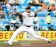 '대체 외인 산체스, 무실점으로 KBO 데뷔승으로 한화 에이스 자격 입증' 한화, KIA 누르고 3연패 벗어나