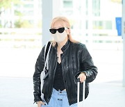 블랙핑크(BLACKPINK) 로제,'스타일리시한 출국길' [사진]