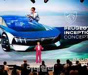 린다 잭슨 푸조CEO “韓 아시아 핵심시장..판매·AS 강화할 것”