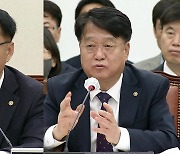 ‘자녀 채용 의혹’ 선관위 사무총장·사무차장 사퇴…“도의적 책임”