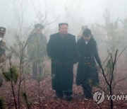 국정원 "김정은 첫째는 아들 확실"…절친 "아닐걸?"