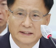 ‘자녀 특채 의혹’ 선관위 사무처 총장·차장 사퇴