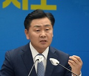 '국가예산 확보 총력'…김관영 전북지사 야전회의